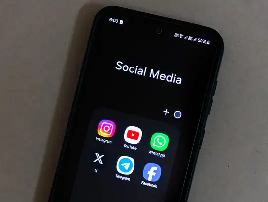 Sąd nakazał Mecie i YouTube wypłacenie 3 mln USD w przełomowym procesie ws. uzależnienia dzieci